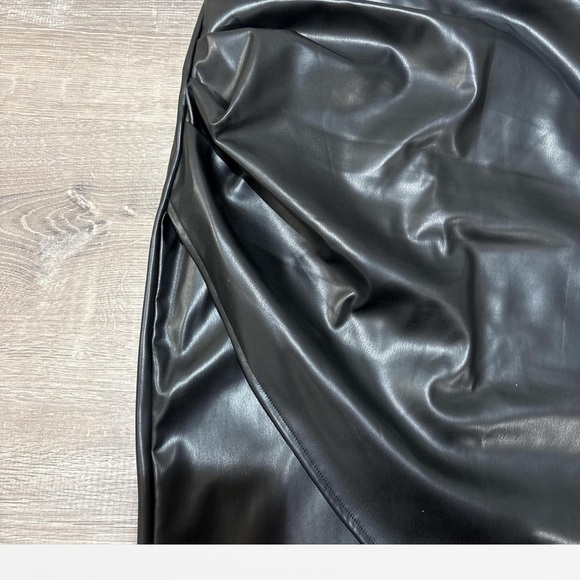 Black Faux Leather Draped Wrap Midi Skirt Size Medium - Picture 6 of 9
